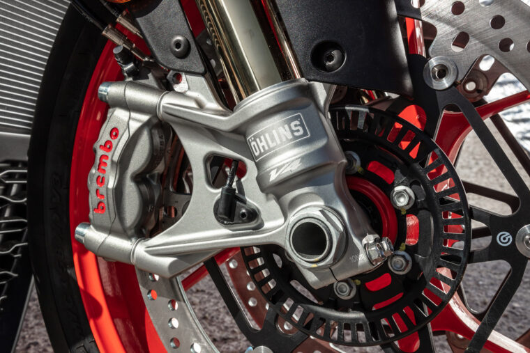 Aprilia-Tuono-V4-Factory-2021-estaticas (27)