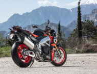 Aprilia Tuono V4 Factory 2021 estaticas (34)