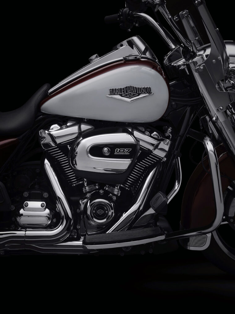Harley-Davidson-Road-King-2021 (2)