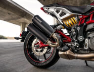 La DGT estudia incluir las motos Euro 5 dentro de la etiqueta ECO 1 Indian FTR R Carbon 2022 (13)