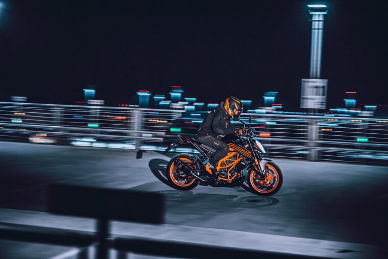 KTM-125-Duke-2021 (18)