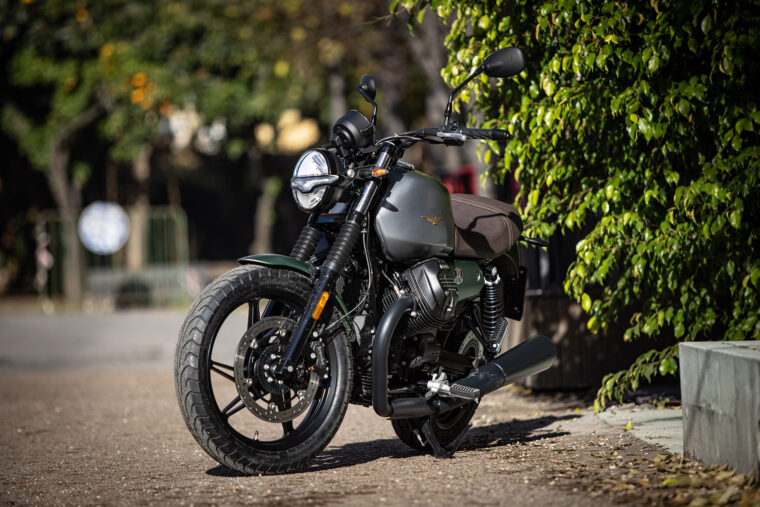 Moto-Guzzi-V7-Stone-Centenario-2021 (23)