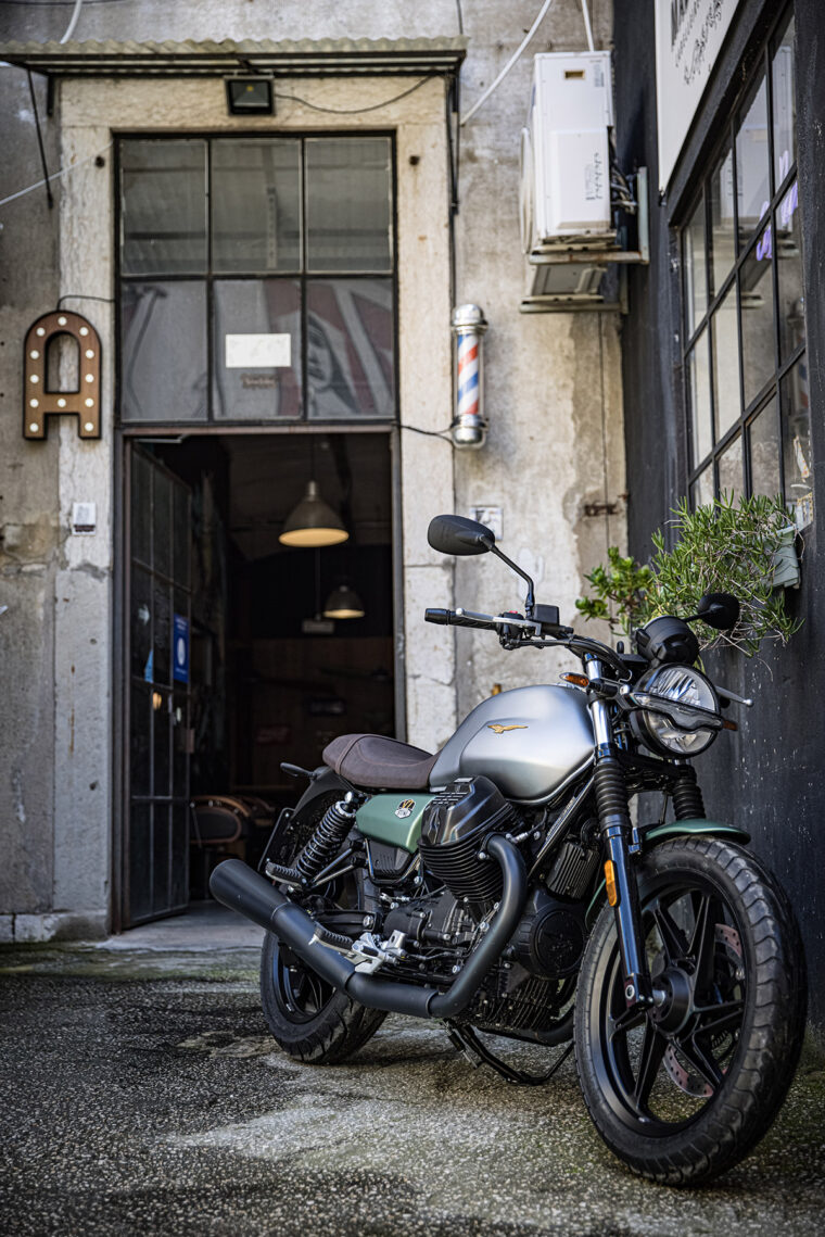 Moto-Guzzi-V7-Stone-Centenario-2021 (26)