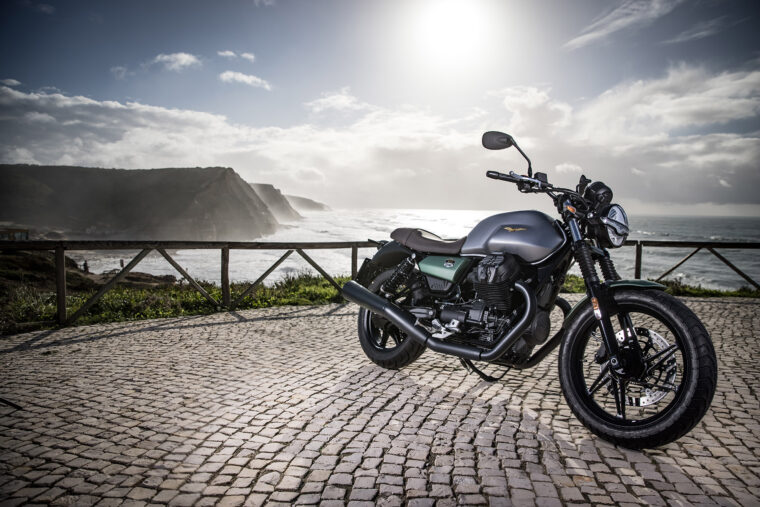 Moto-Guzzi-V7-Stone-Centenario-2021 (9)