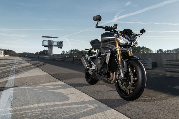 Triumph Speed Triple 1200 RS 2021 1 Triumph Speed Triple 1200 RS 2021 estaticas 4
