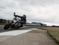 Triumph Speed Triple 1200 RS 2021 27 Triumph Speed Triple 1200 RS accion 3