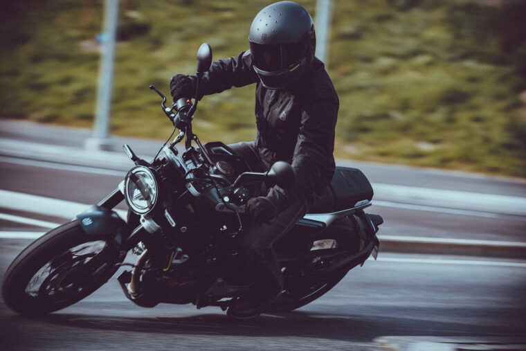 Husqvarna-Svartpilen-125-2021 (13)