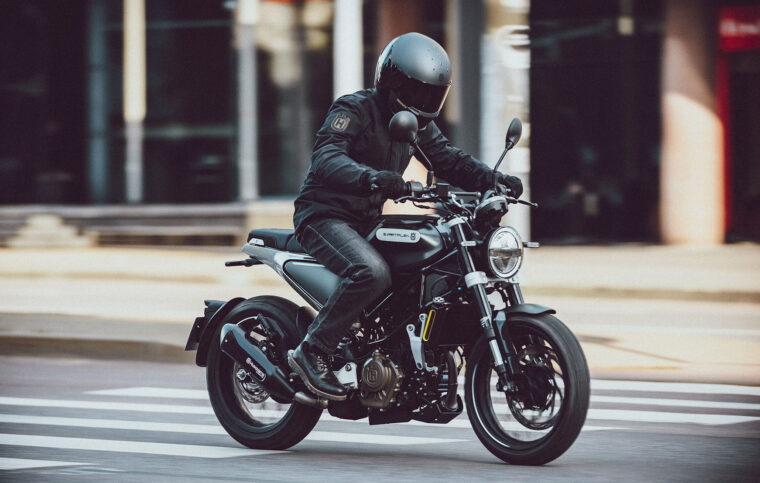 Husqvarna-Svartpilen-125-2021-precio