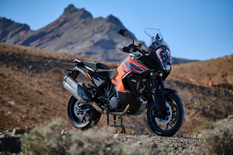 KTM 1290 Super Adventure S 2021 - Estaticas - 2