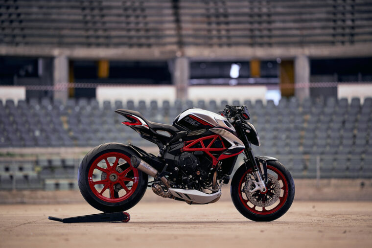 MV Agusta Dragster RC SCS RC (1)