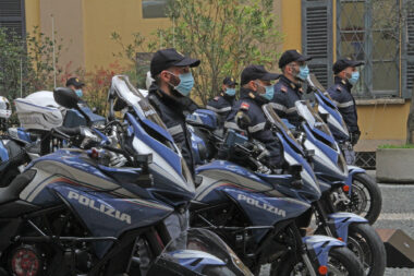 MV Agusta Turismo Veloce Lusso SCS policia italiana 7