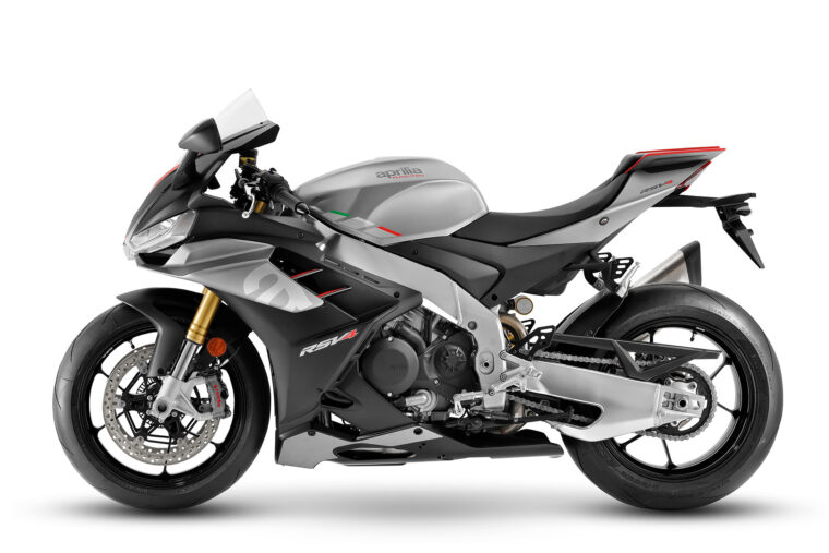 Aprilia-RSV4-2021-4