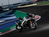Aprilia RSV4 2021 estática