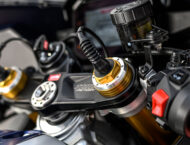 Aprilia RSV4 Factory 2021 horquilla Ohlins electronica