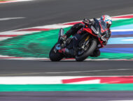 Aprilia RSV4 Factory 2021 prueba 33