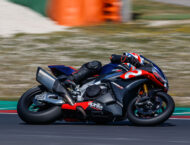 Aprilia RSV4 Factory 2021 prueba 35