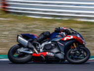 Aprilia RSV4 Factory 2021 prueba 36