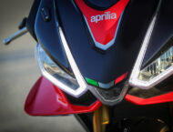 Aprilia RSV4 Factory 2021 prueba frontal
