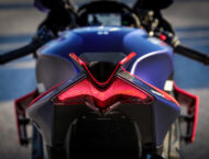 Aprilia RSV4 Factory 2021 prueba piloto trasero