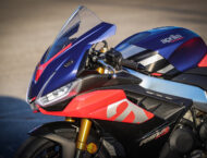 Aprilia RSV4 Factory 2021 prueba style