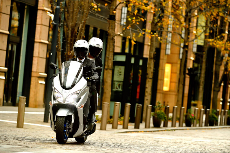 Suzuki-Burgman-400-2021-accion (37)