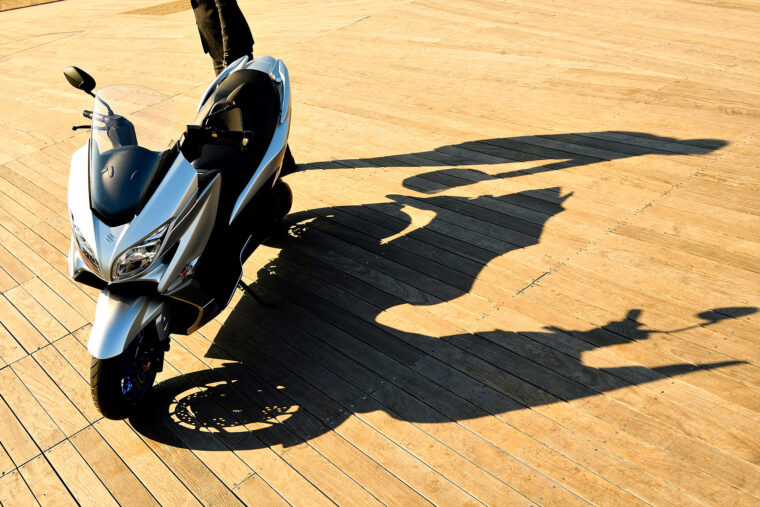 Suzuki-Burgman-400-2021-accion (48)