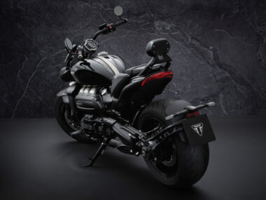 Triumph Rocket 3 GT Triple Black 2021 4