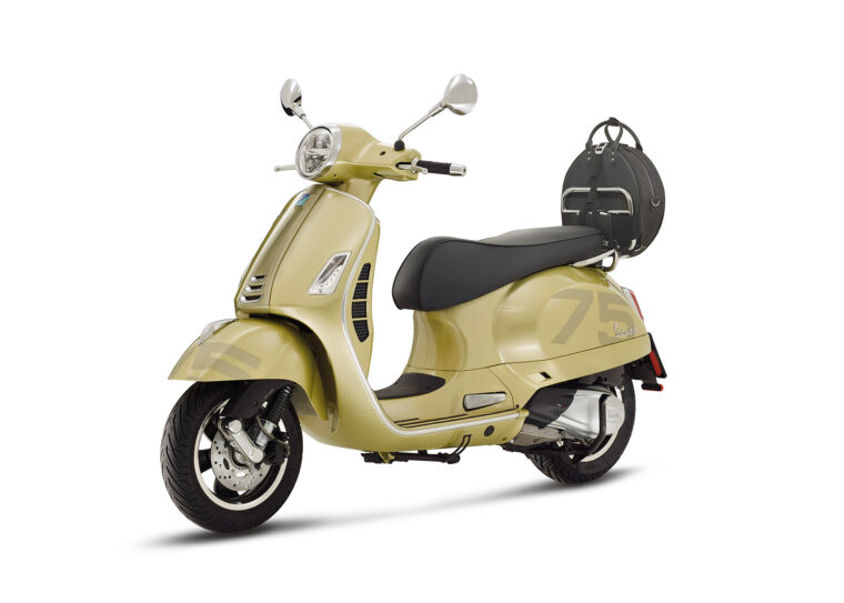 Vespa-GTS-75-Aniversario-2021 (3)