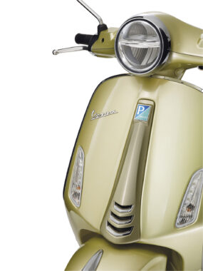 Vespa Primavera 75 Aniversario 2021 15