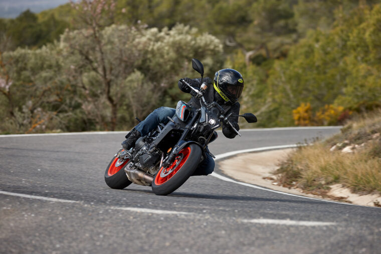 Yamaha-MT-09-2021_prueba (9)