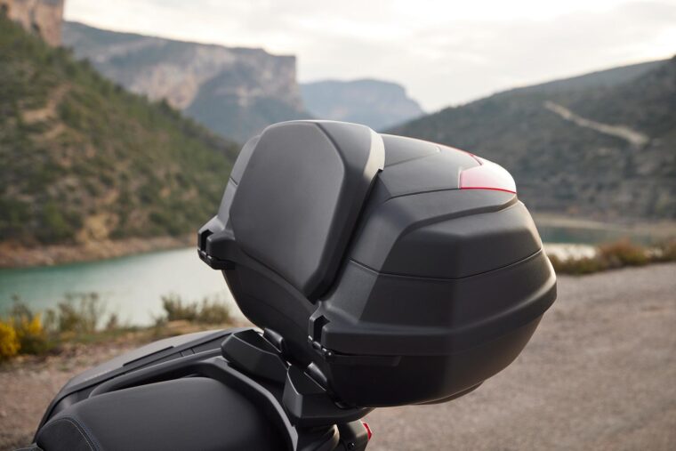 Yamaha-Tracer-9-GT-2021-Travel-Pack-prueba-MBK (3)