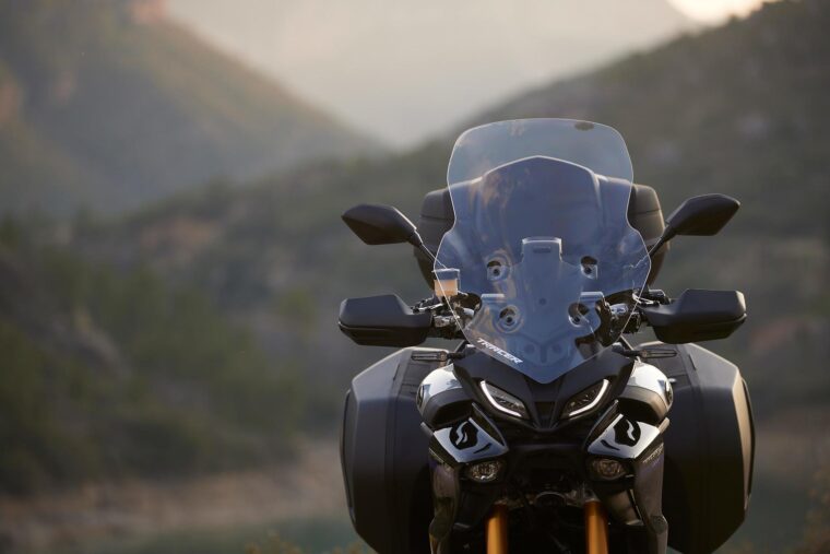 Yamaha-Tracer-9-GT-2021-Travel-Pack-prueba-MBK (8)