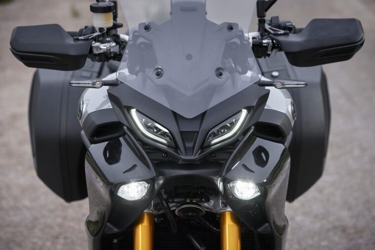 Yamaha Tracer 9 / Tracer 9 GT 2021: Prueba y opinión 1 Yamaha Tracer 9 GT 2021 prueba MBK detalles (14)