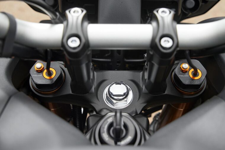 Yamaha-Tracer-9-GT-2021-prueba-MBK-detalles (5)