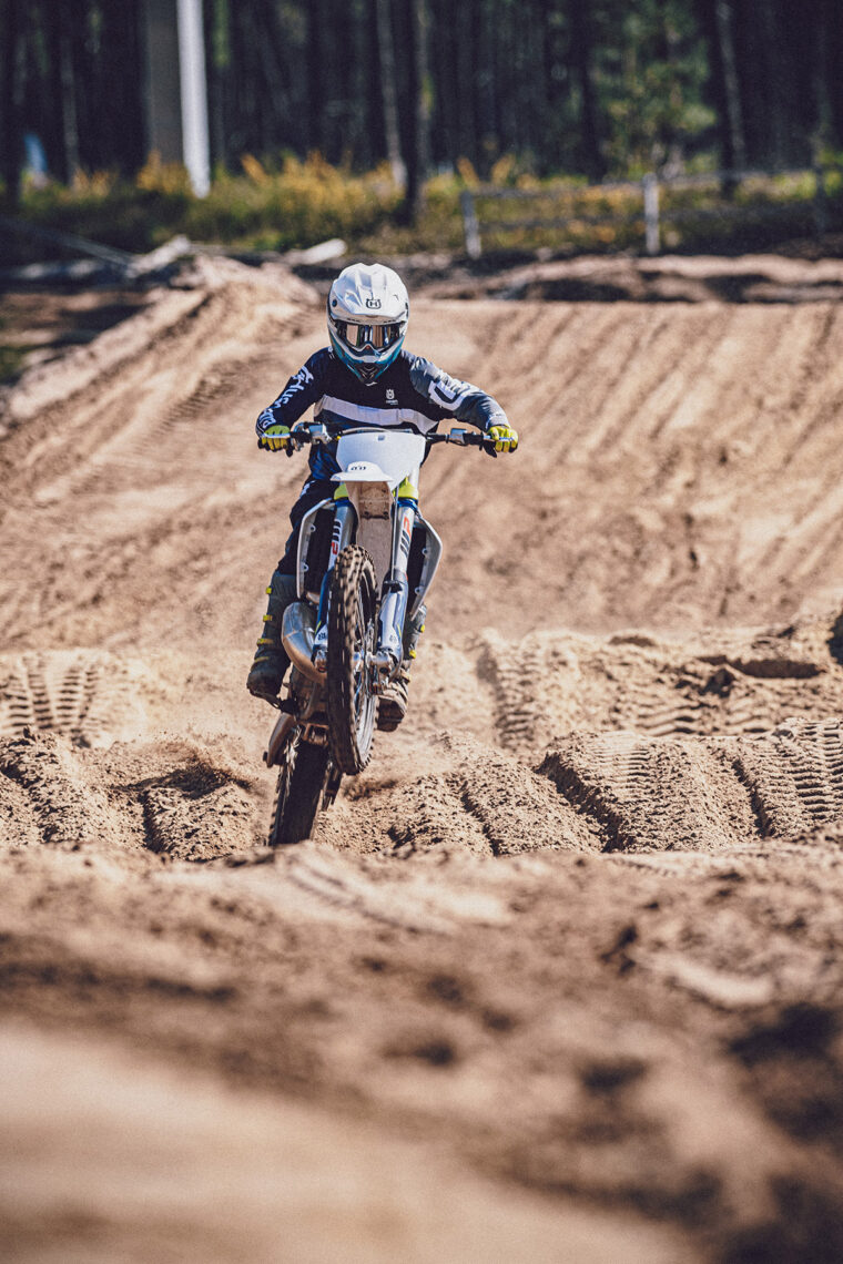 Husqvarna-TC-250-2022-motocross (12)