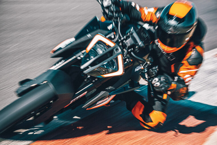 KTM-1290-Super-Duke-RR-2021 (27)