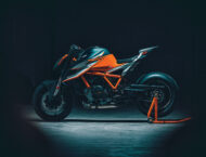 BikeLeaks. Brabus 1300 R, la KTM 1290 Super Duke RR que será la primera moto del famoso preparador alemán 7 KTM 1290 Super Duke RR 2021 (49)