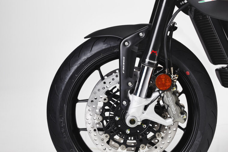 MV-Agusta-Dragster-800-Rosso-2021-detalles (5)