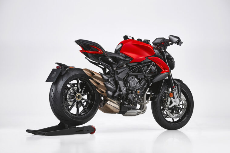 MV-Agusta-Dragster-800-Rosso-2021-estudio (6)