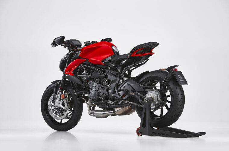 MV-Agusta-Dragster-800-Rosso-2021-estudio (7)