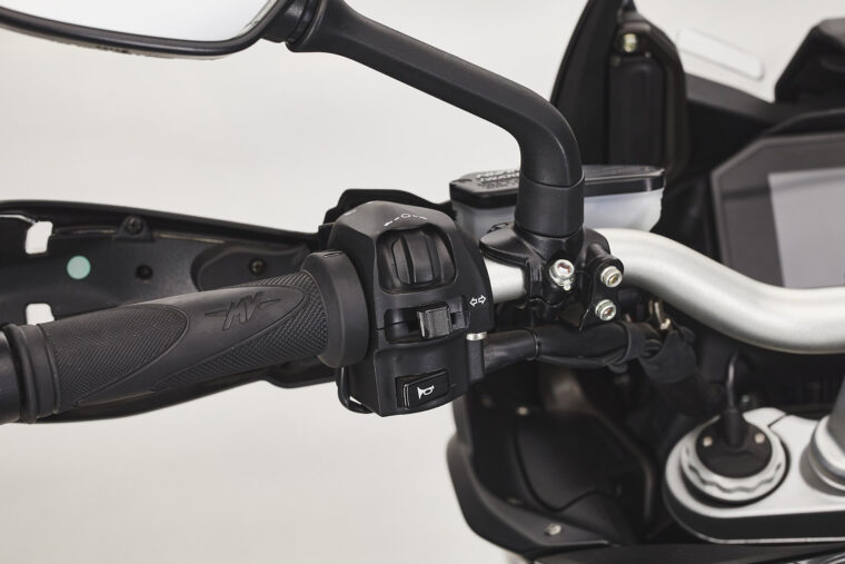 MV-Agusta-Turismo-Veloce-800-Lusso-2021-detalles (18)