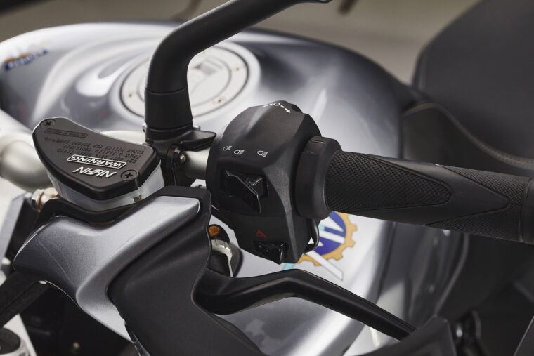 MV-Agusta-Turismo-Veloce-800-Lusso-2021-detalles (23)