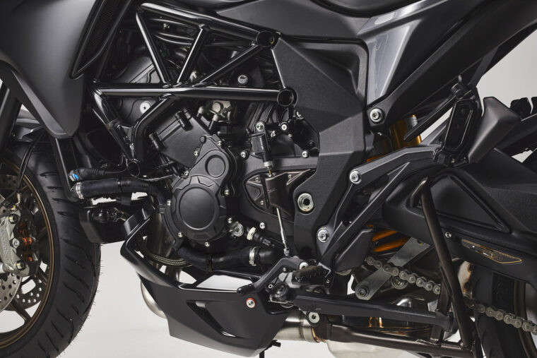 MV-Agusta-Turismo-Veloce-800-Lusso-2021-detalles (4)