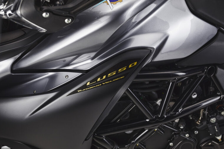 MV-Agusta-Turismo-Veloce-800-Lusso-2021-detalles (6)
