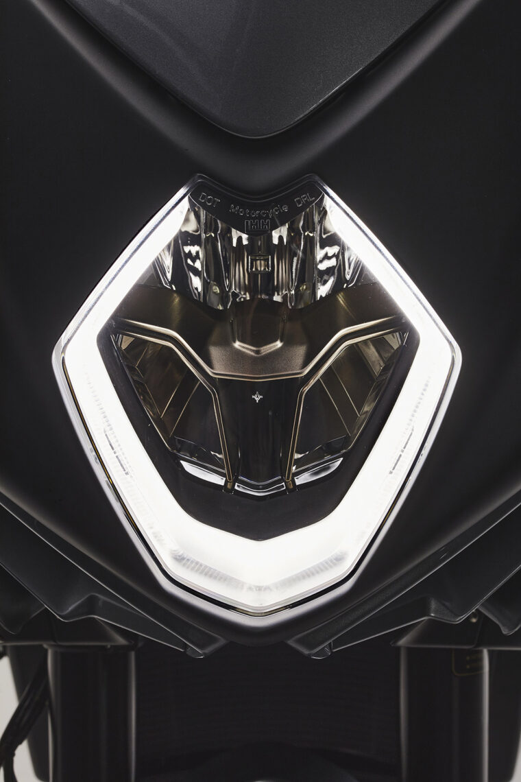 MV-Agusta-Turismo-Veloce-800-Lusso-2021-detalles (8)