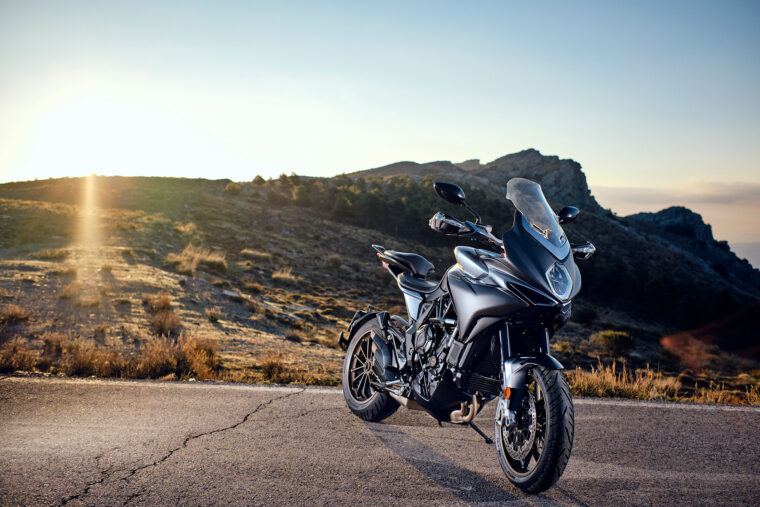 MV-Agusta-Turismo-Veloce-800-Lusso-2021-estaticas (3)