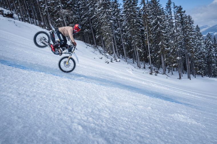 Marcel-Hirscher-Husqvarna (3)