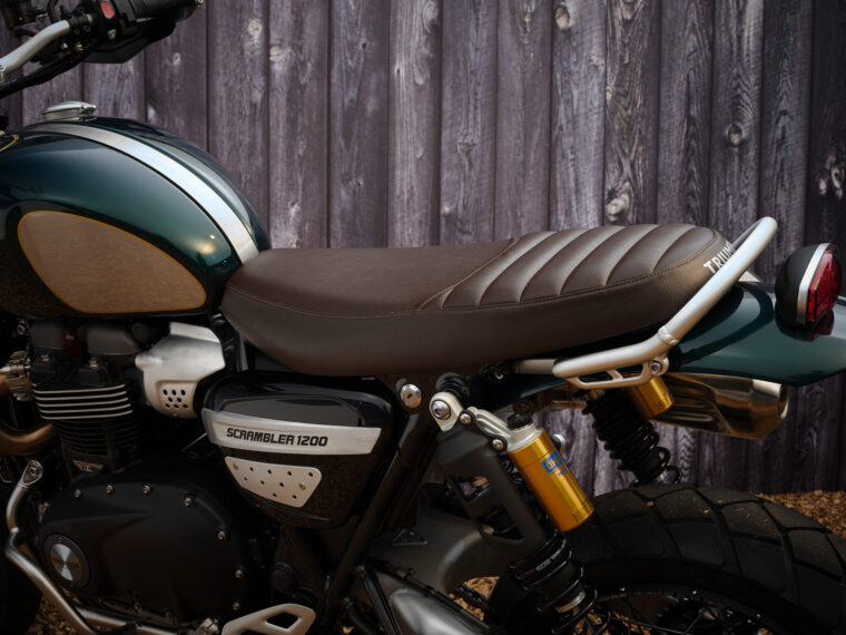 Triumph-Scrambler-1200-Steve-McQueen-detalles-10