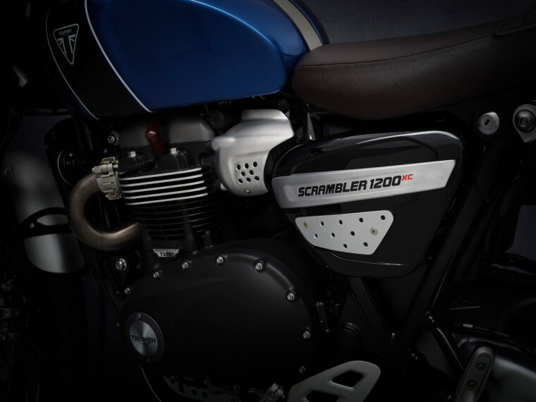 Triumph-Scrambler-1200-XC-2021-detalles-10