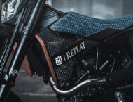 Husqvarna 701 Supermoto Replay Edition (1)